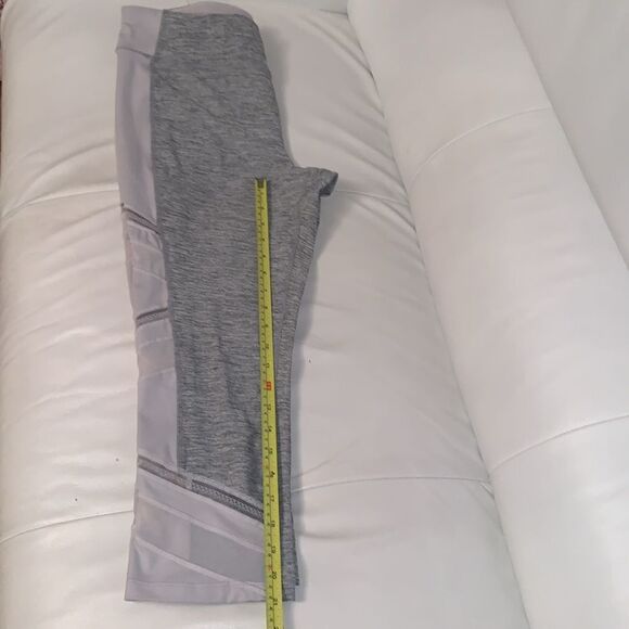 Avia Actiwear Mesh Cutout Details Gray Capri Leggings Size L - Picture 5 of 13